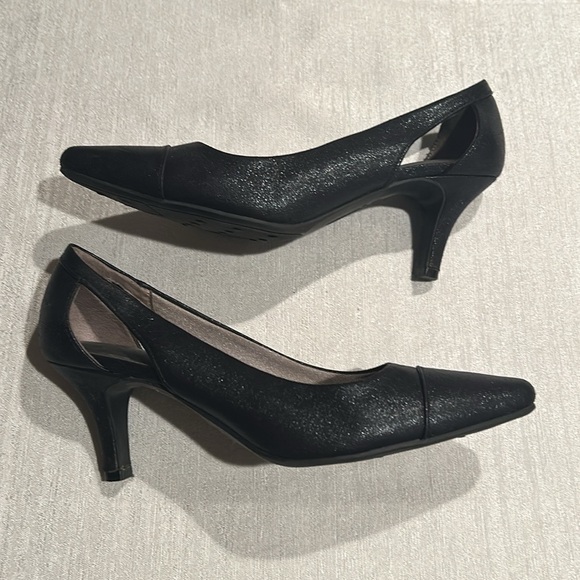 Lifestride Pointed Toe Open Back Shimmery Heels - Picture 5 of 6